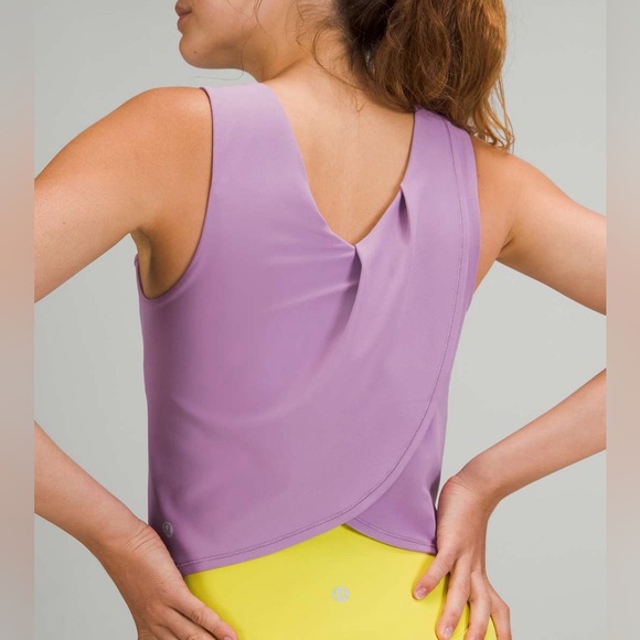 Lululemon Nulu Twist-Back Yoga Tank Top *Light Support, C/D Cups - Picture 3 of 11